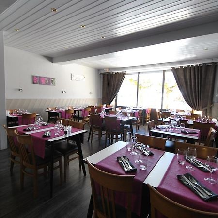 Auberge Du Herisson La Chaux-du-Dombief Exterior foto